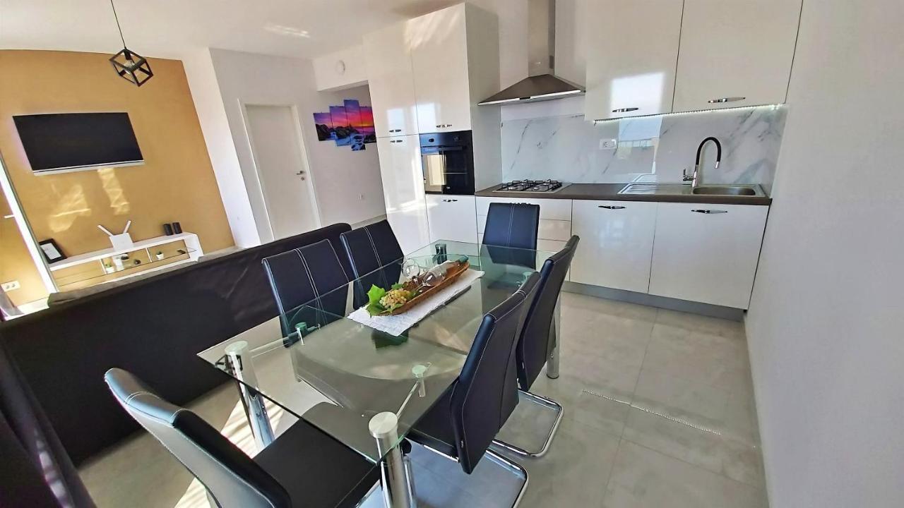 Apartments Zorica Duće Kültér fotó
