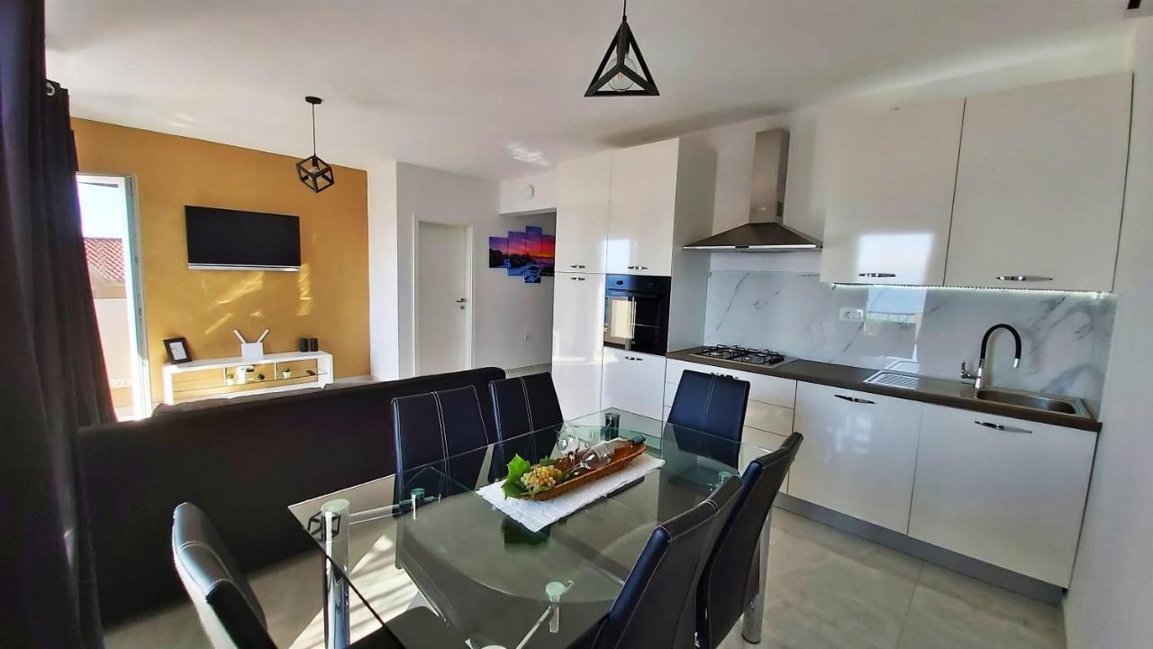 Apartments Zorica Duće Kültér fotó